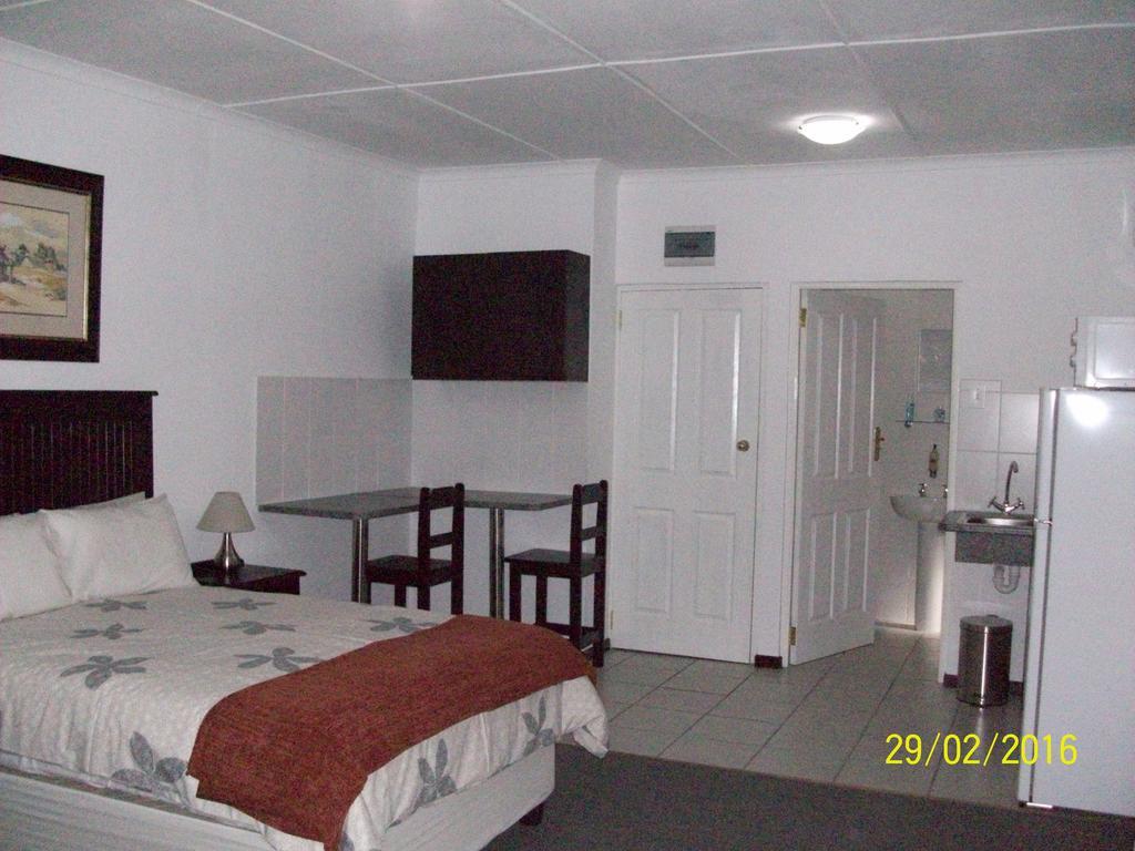 Laingsburg Laings Lodge מראה חיצוני תמונה